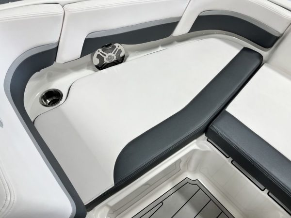 2019 Chaparral 191 Suncoast - Image 4