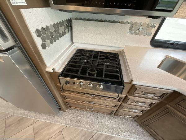 2022 Newmar Bay Star 3014 - Image 50