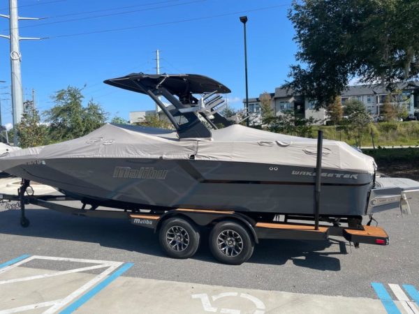 2018 Malibu Boats 24 MXZ - Image 6