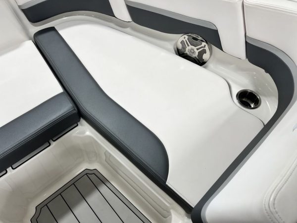 2019 Chaparral 191 Suncoast - Image 6