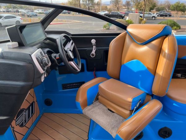 2019 Malibu Boats 23 LSV - Image 44