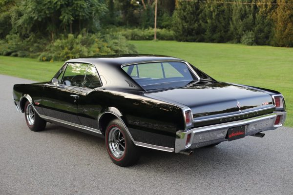 1967 Oldsmobile 442 - Image 2