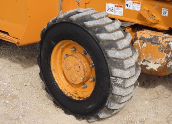 2015 Case 580N 4WD Backhoe - Image 5