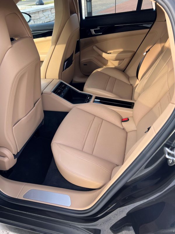 2020 Porsche Panamera 4 - Image 36