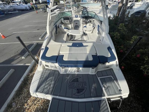 2021 Chaparral 23 Surf - Image 25