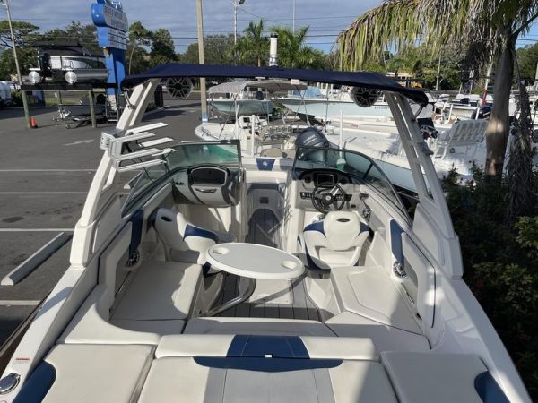2021 Chaparral 23 Surf - Image 32