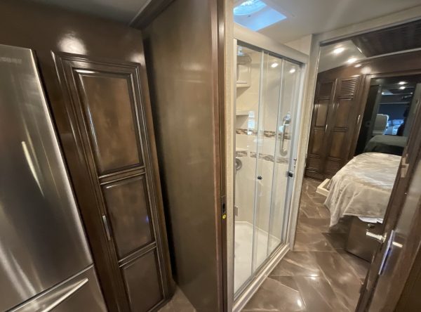 2018 Newmar New Aire 3341 - Image 6