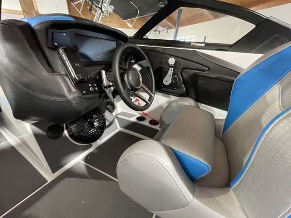 2021 Centurion Vi24 - Image 54