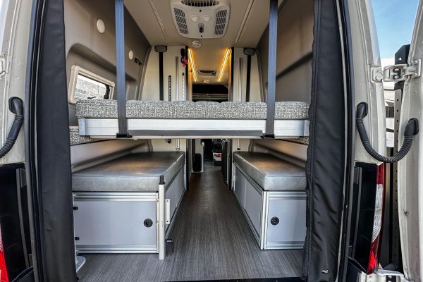 2020 Winnebago Revel 4x4 - Image 33
