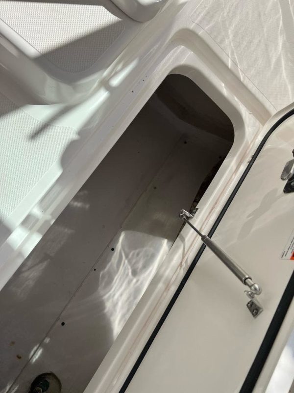 2018 Pursuit DC 265 - Image 42