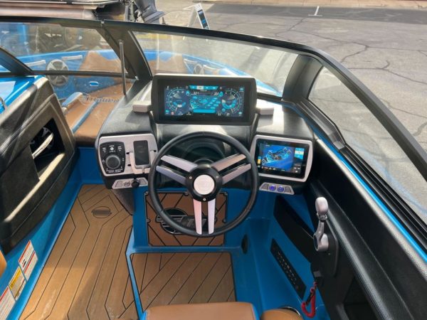 2019 Malibu Boats 23 LSV - Image 8