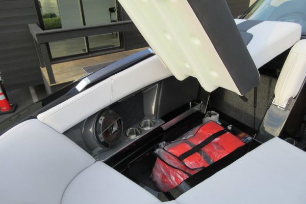 2020 MasterCraft X24 - Image 54