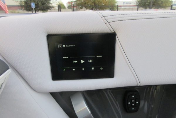 2020 MasterCraft X24 - Image 60