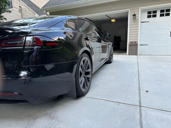 2022 Tesla Model S - Image 42