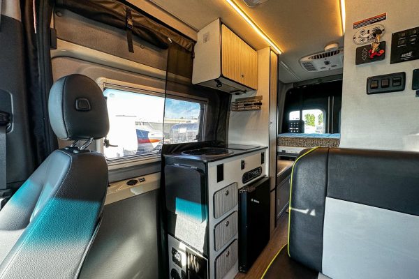 2020 Winnebago Revel 4x4 - Image 42