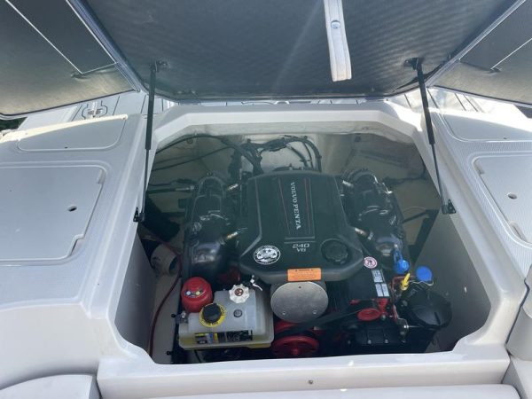 2021 Chaparral 23 Surf - Image 48