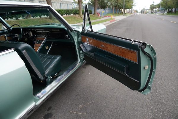 1965 Buick Riviera Gran Sport - Image 11