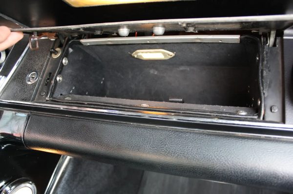 1965 Buick Riviera Gran Sport - Image 31