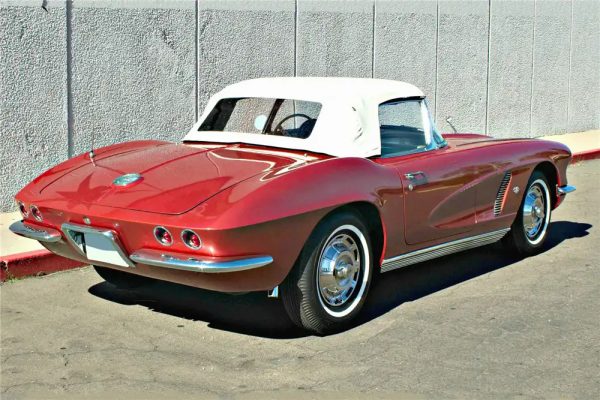 1962 Chevrolet Corvette Convertible - Image 21