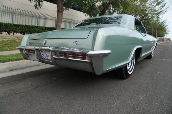 1965 Buick Riviera Gran Sport - Image 19