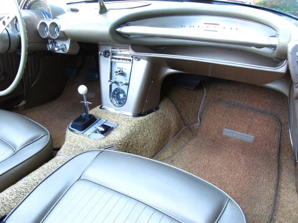 1962 Chevrolet Corvette Convertible - Image 29