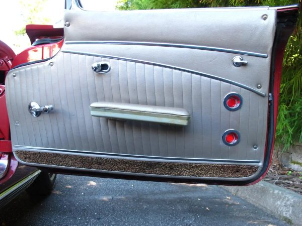 1962 Chevrolet Corvette Convertible - Image 2
