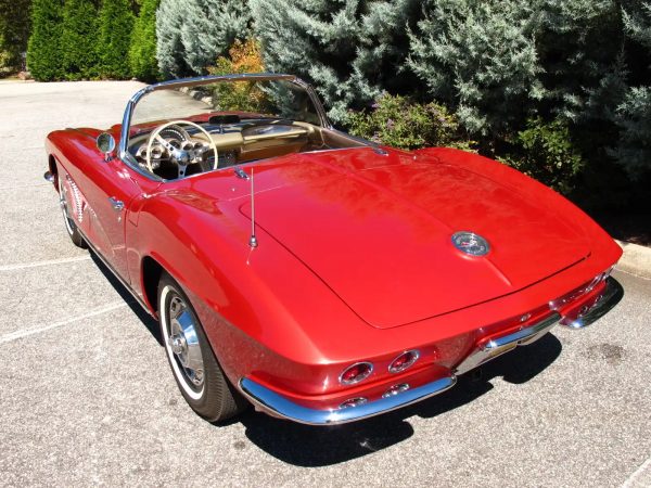 1962 Chevrolet Corvette Convertible - Image 9
