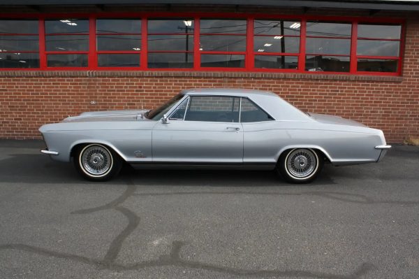 1965 Buick Riviera Gran Sport - Image 24