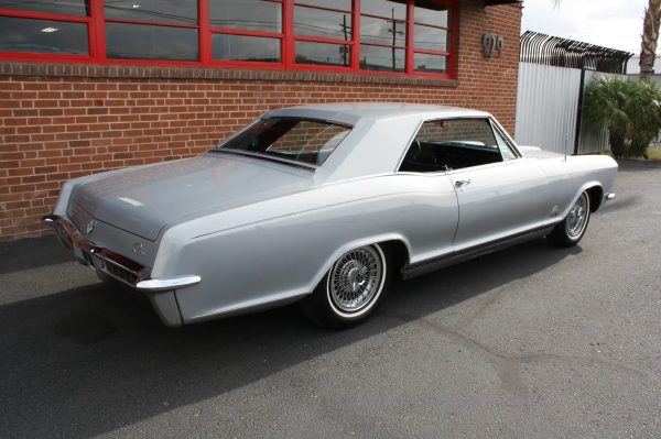 1965 Buick Riviera Gran Sport - Image 25