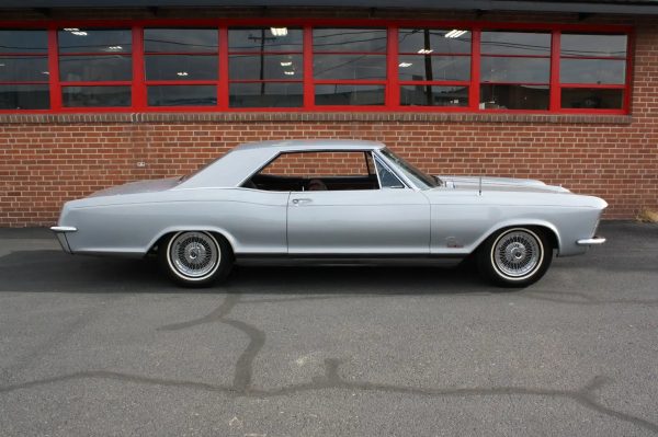 1965 Buick Riviera Gran Sport - Image 27